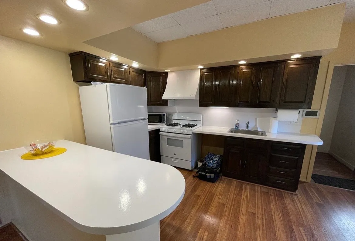 1 bed, 800 sqft, $1,395 — Photo 1