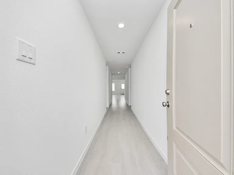 28814 Golden Wheat Ct — Photo 8