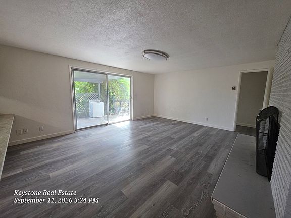 5th image of 2710 Lincoln St