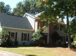 571 Country Lake Dr, Hampton, GA 30228