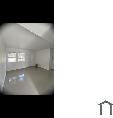 2nd image of 1536 W 45th St #1