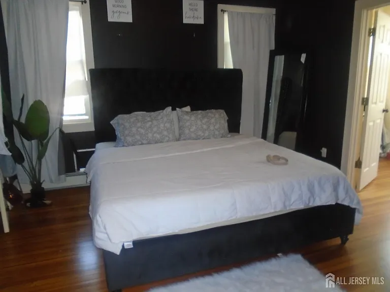 206 Washington Ave — Photo 3