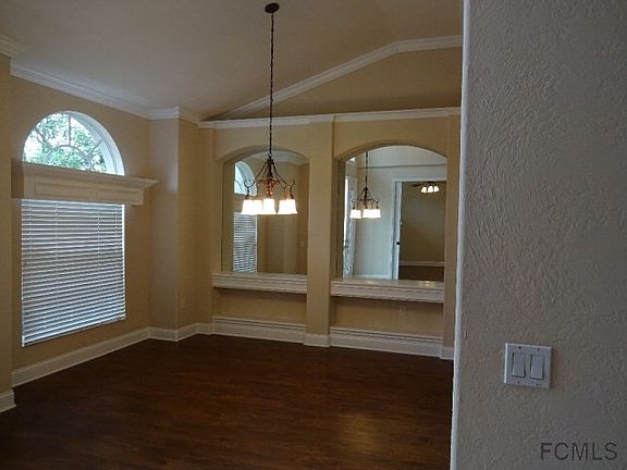 2nd image of 43 Woodhollow Ln