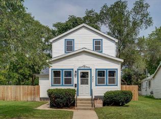 427 E Cook St, Portage, WI 53901