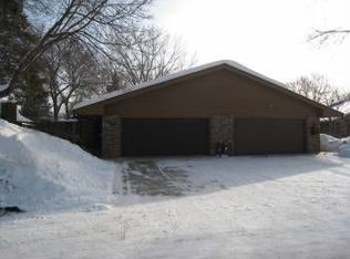 2251 Baihly Ln SW, Rochester, MN 55902