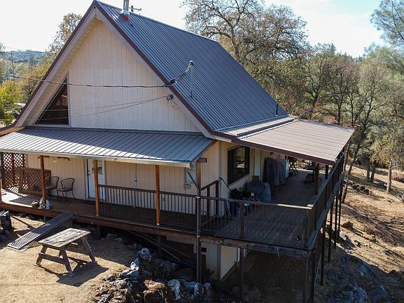 5th image of 9212 Hidden Valley Rd