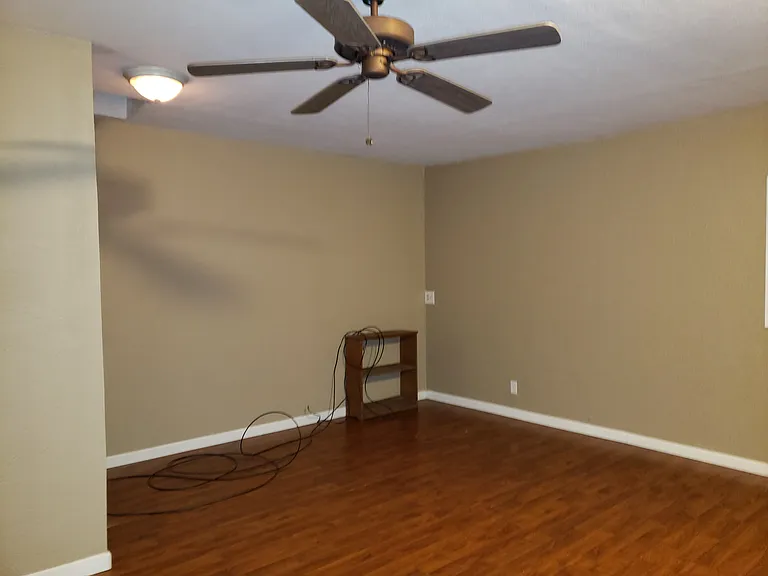 1748 Yelm Hwy SE — Photo 10