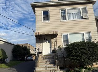 20 May St #1, Wallington, NJ 07057