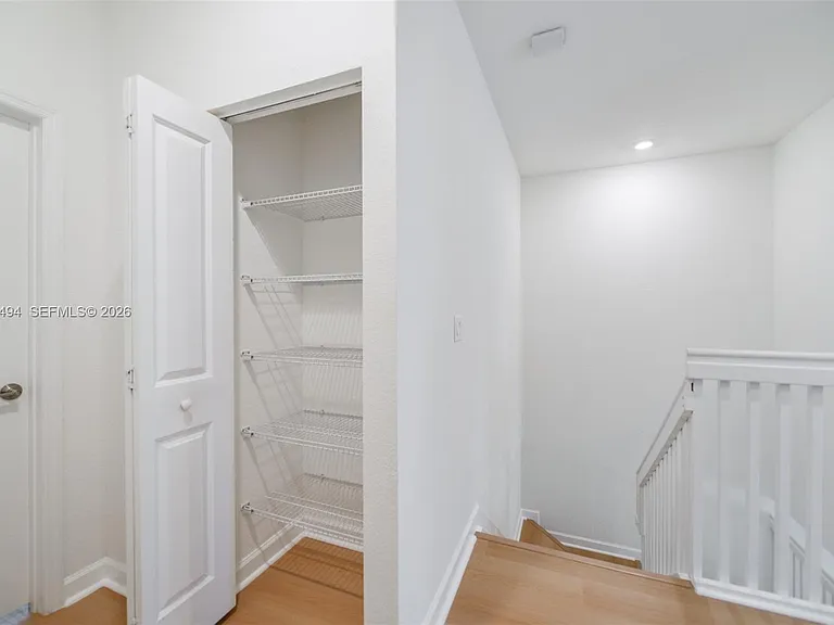 640 NE 207th St — Photo 36