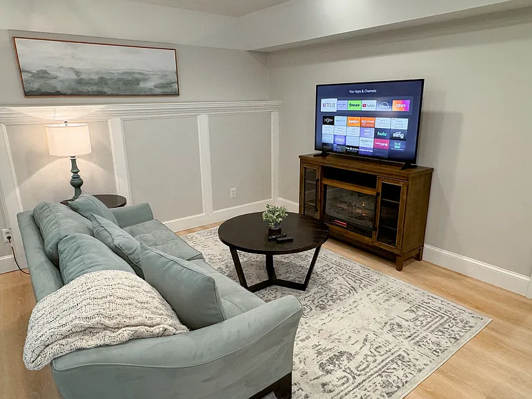 Lenox Park Dr — Photo 14