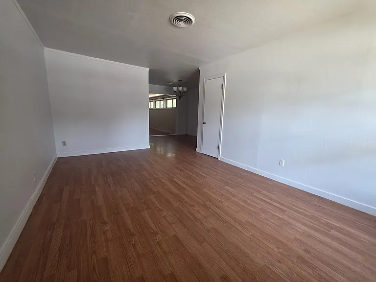 3247 NW 47th St — Photo 23