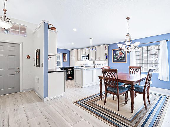 2nd image of 8177 Florenza Dr