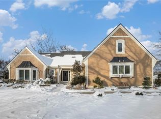 3304 W 129th St, Leawood, KS 66209