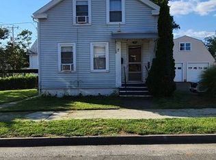 7 Gilmore St, Chicopee, MA 01013