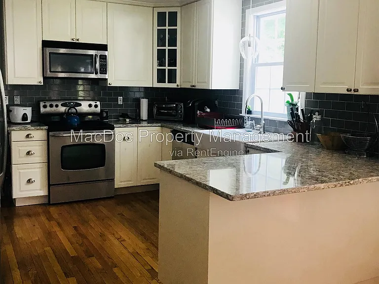 6804 Saxony Cir — Photo 6