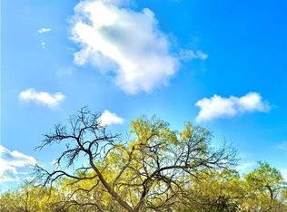 6052 Tenny Creek Rd, Luling, TX 78648