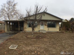 1225 E Elm St, Othello, WA 99344