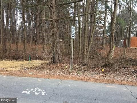 4th image of 219 Penny Ln