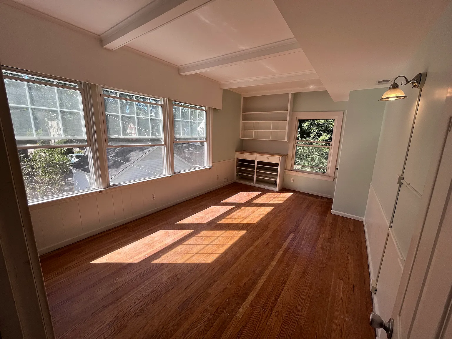 2 bed, 1000 sqft, $1,390 — Photo 3
