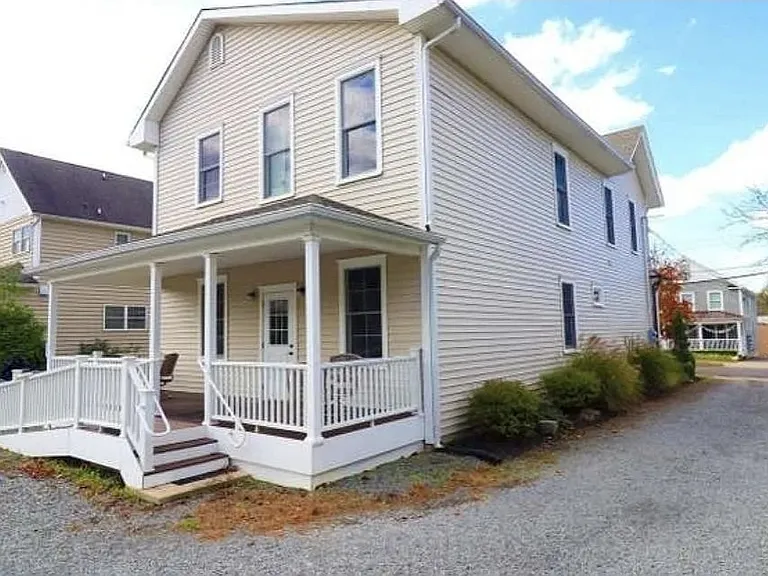 153 S Main St #B — Photo 5