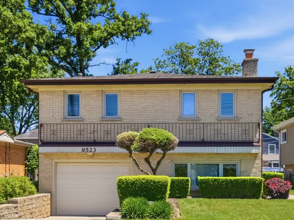 9523 Laramie Ave, Skokie, IL 60077