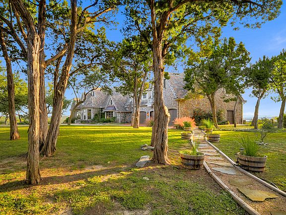 5th image of 8137 Lake Mountain Ln