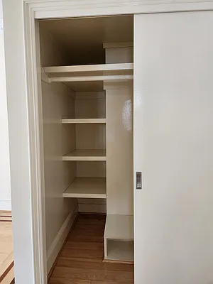 Rented by Frank Valvo Real Estate | media 9