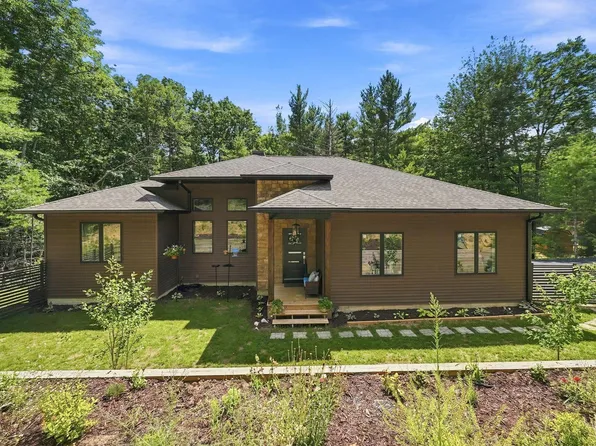 5346 Trager Rd, Traverse City, MI 49696