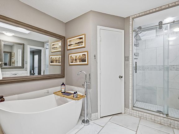 4th image of 629 Park Ln