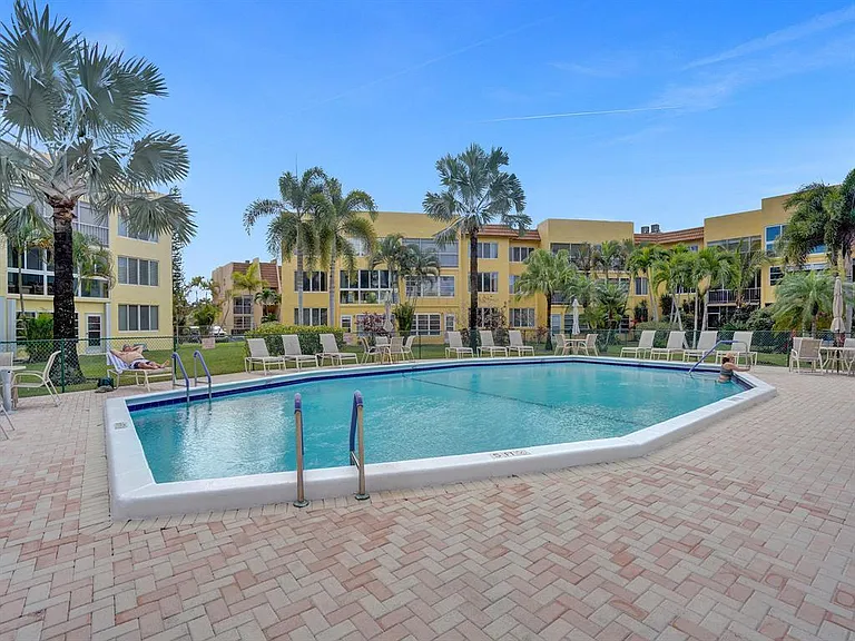 6850 Royal Palm Blvd #106G — Photo 25