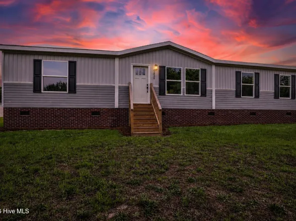 1240 Bloomery Road, Bailey, NC 27807