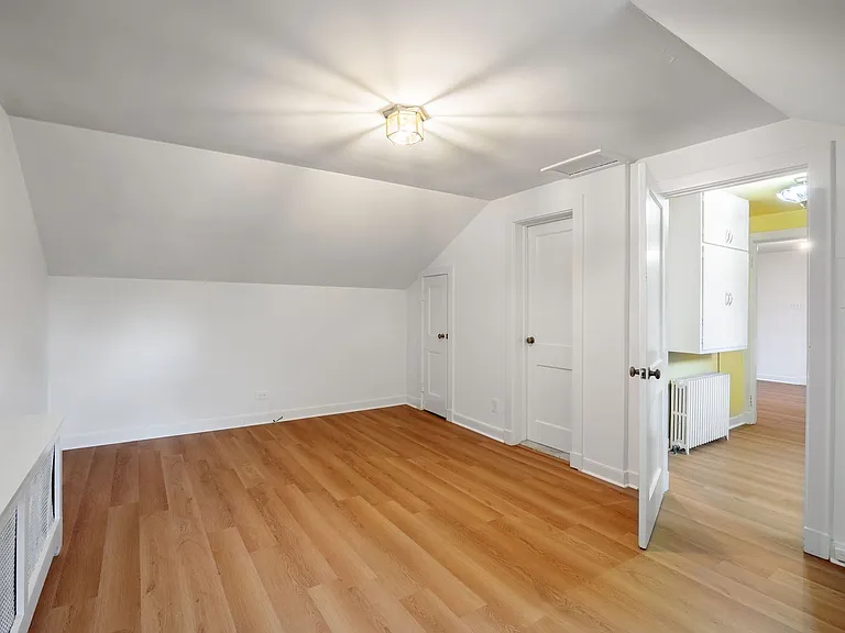 3503 Seminary Ave — Photo 17