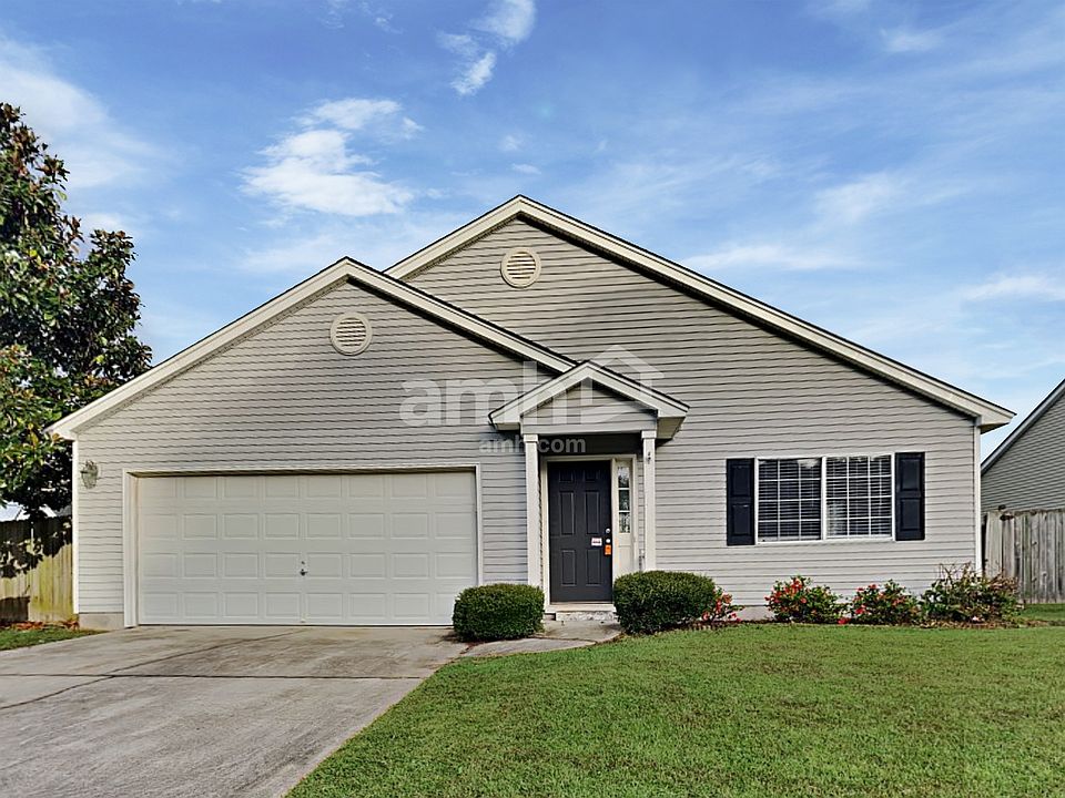 1st image of 27 Creek Bend Dr