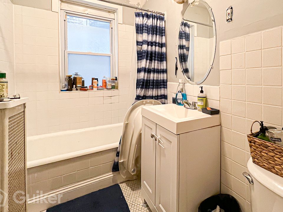 1st image of 5222 N Christiana Ave #1