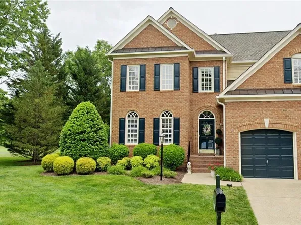 12126 Club Commons Dr, Glen Allen, VA 23059