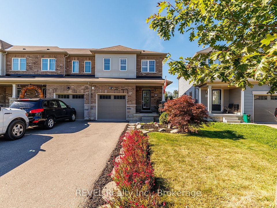 1st image of 166 Esther Cres