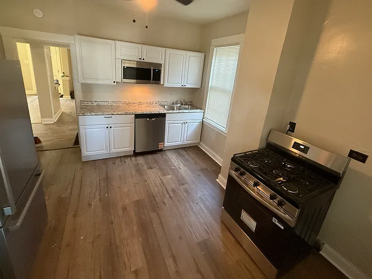 4628 Ray Ave — Photo 4
