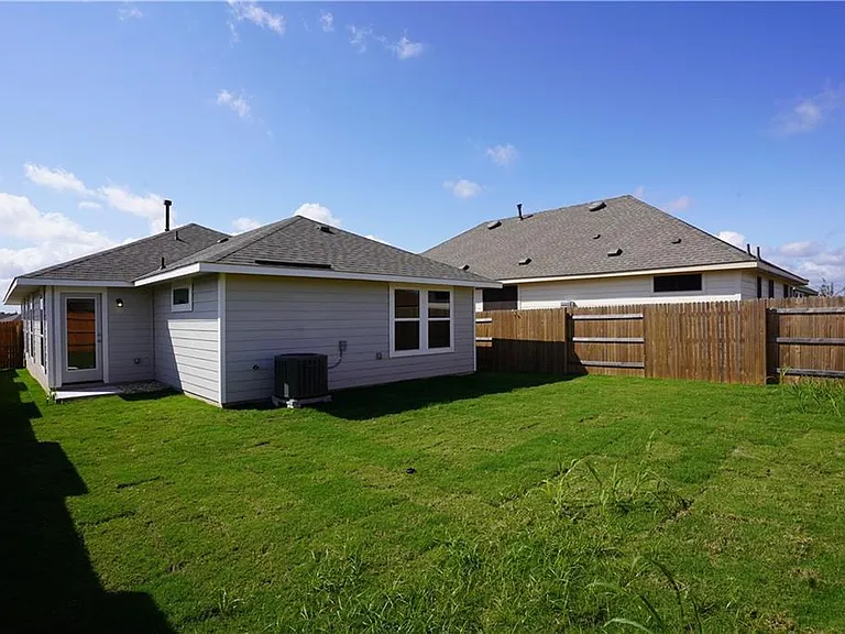 131 Trailstone Dr — Photo 21