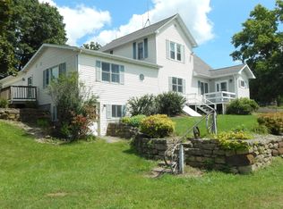 3093 County Road H Rd #1, Ridgeway, WI 53582