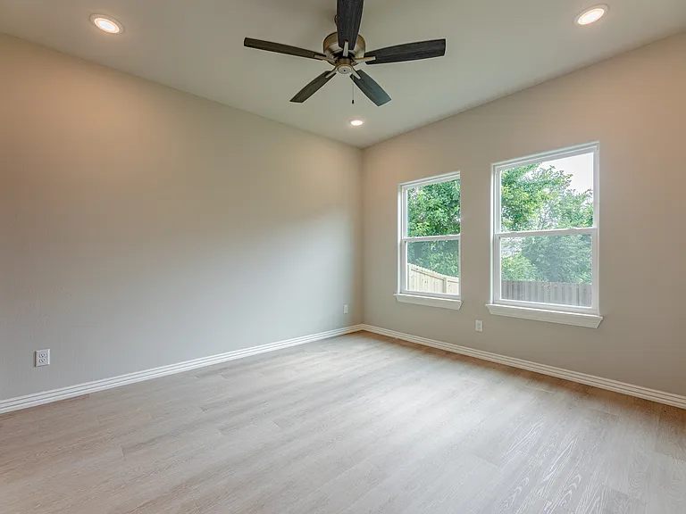 1409 Poigai Way #2 — Photo 25