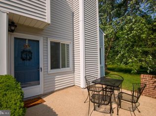 2106 Creekside Dr, Newark, DE 19711