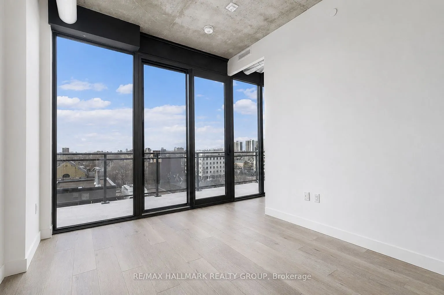 2 bed, $2,800 — Photo 4
