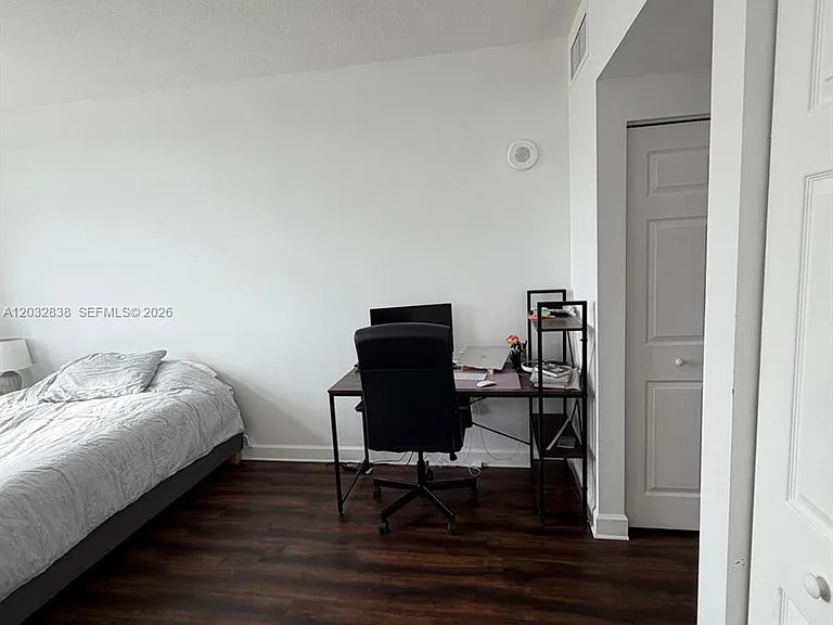 140 S Dixie Hwy #713 — Photo 23
