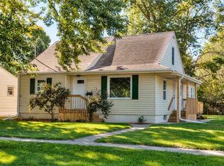 811 W 3rd Ave, Indianola, IA 50125