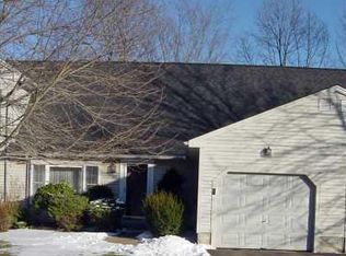 33 Deer Run Trl #33, Manchester, CT 06042