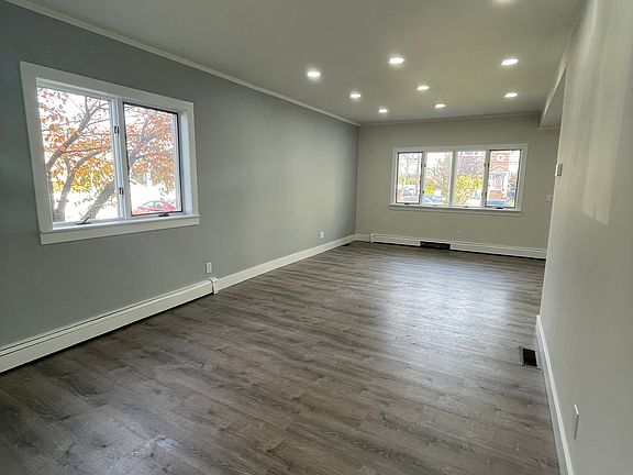 5th image of 78 Alden St Floor 1