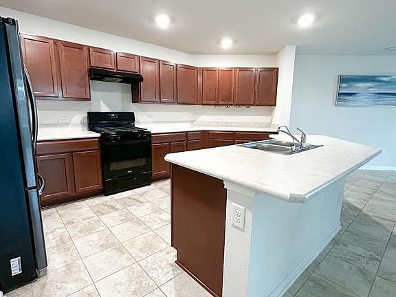 3rd image of 5327 Castle Discordia St