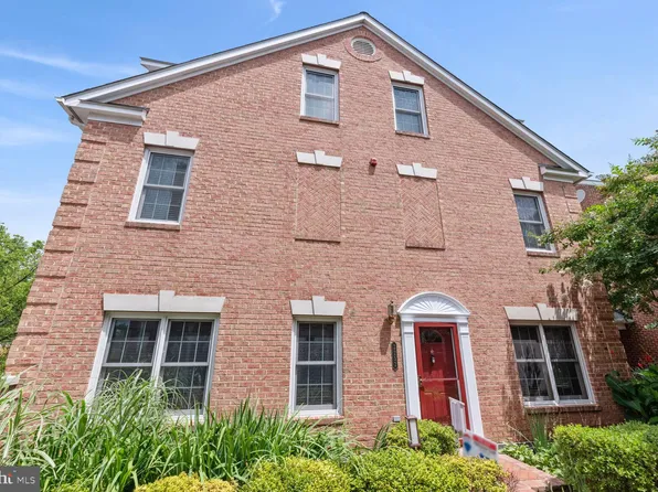 2252 S Garfield St #2, Arlington, VA 22206