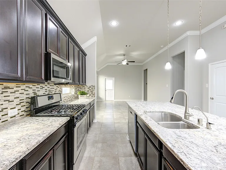 5314 Silver Ledge Dr — Photo 14