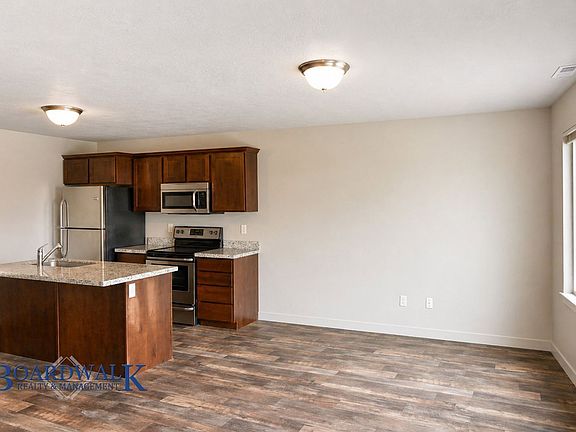 3rd image of 14388 S Ferndale Way